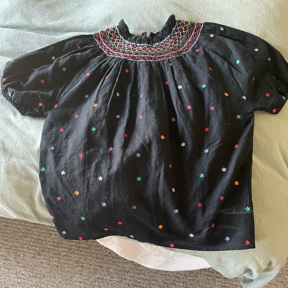 Stunning embroidered linen Sezane blouse, size 4